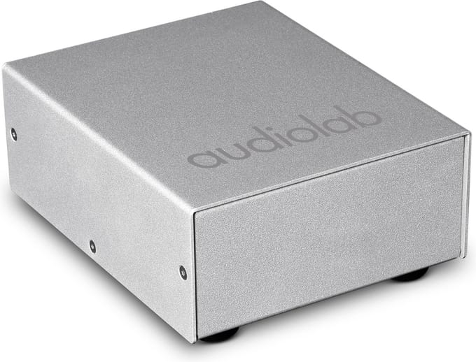 Audiolab DC-Block – Ruisonderdrukker Voor RCA & XLR Audiocomponenten – Minimaliseert Brom & Ruis – Behoudt Dynamiek – Zilver