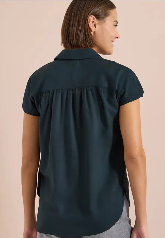 Basic blouse met overhemdkraag in effen kleur