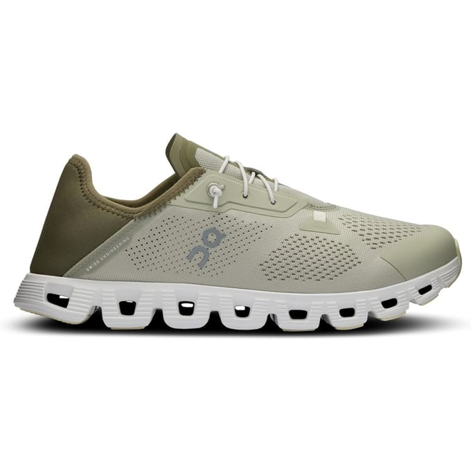 On Cloud 5 Coast M Chalk | Olive Size: 44.5 | Sneakers Outlet | Heren | Beige