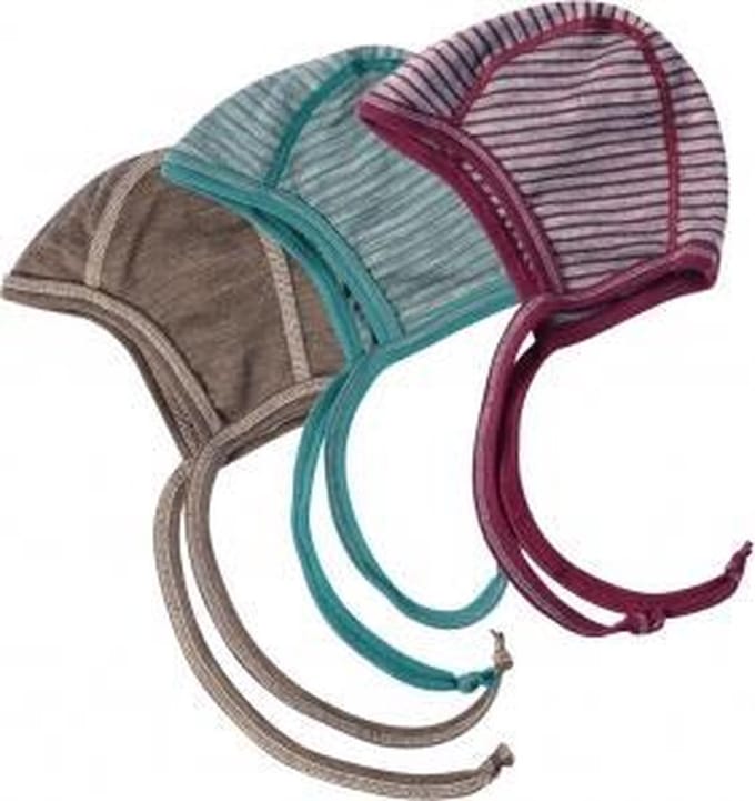 Babymutsje wol/zijde walnoot (Engel) |  6268