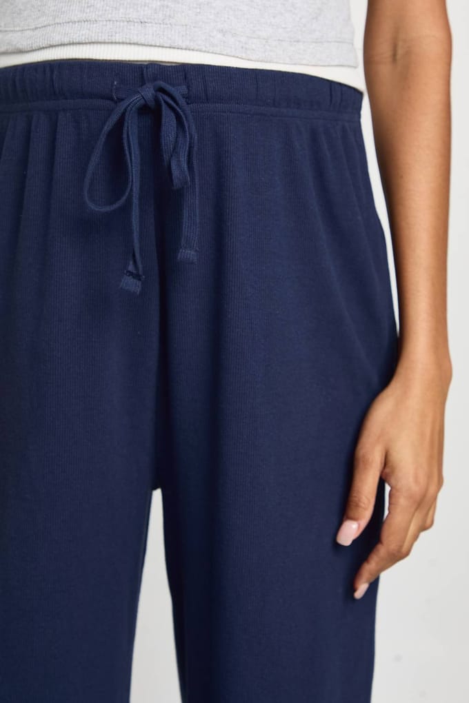 boohoo Dames Zwangerschaps Basic Rib Broek met wijde pijpen | Marineblauw | Maat: 38
