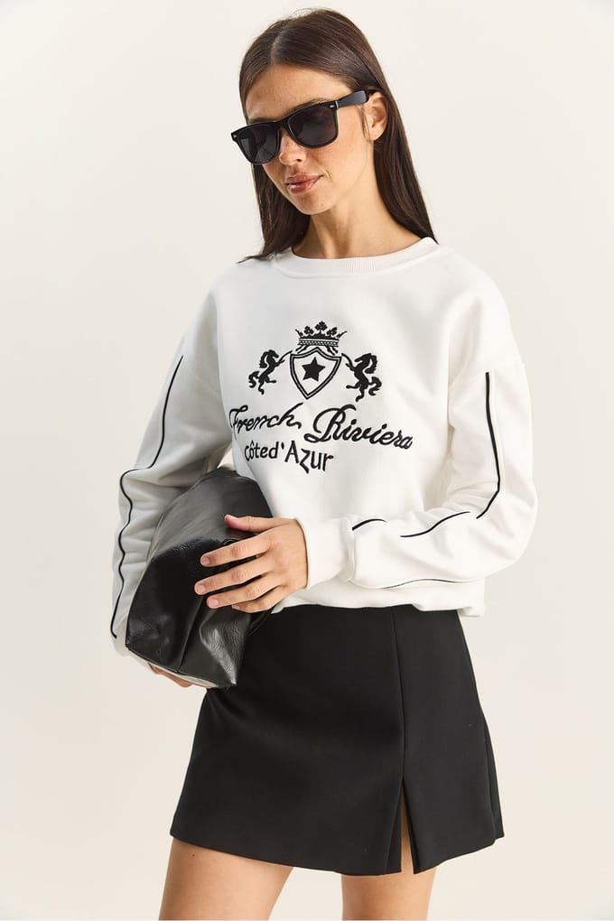 Ronde Hals Geborduurde Sweater