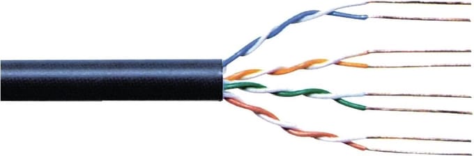 UTP/Netwerkkabel CAT6 grondkabel 25 meter massieve koper kern zwart