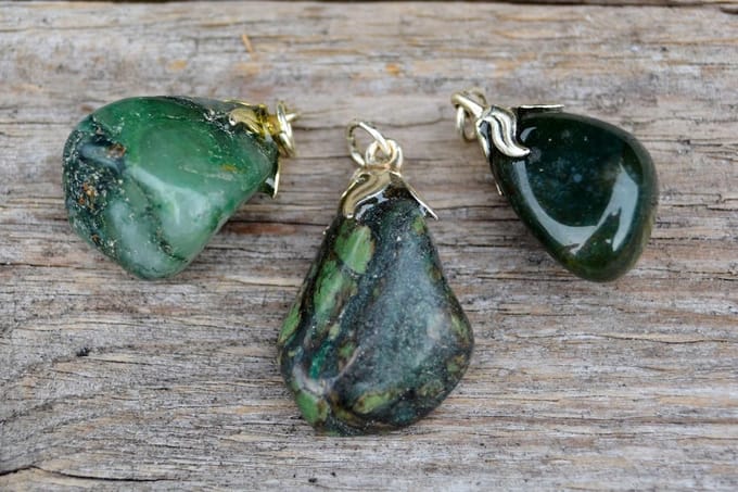 Edelsteen groene Jade hanger