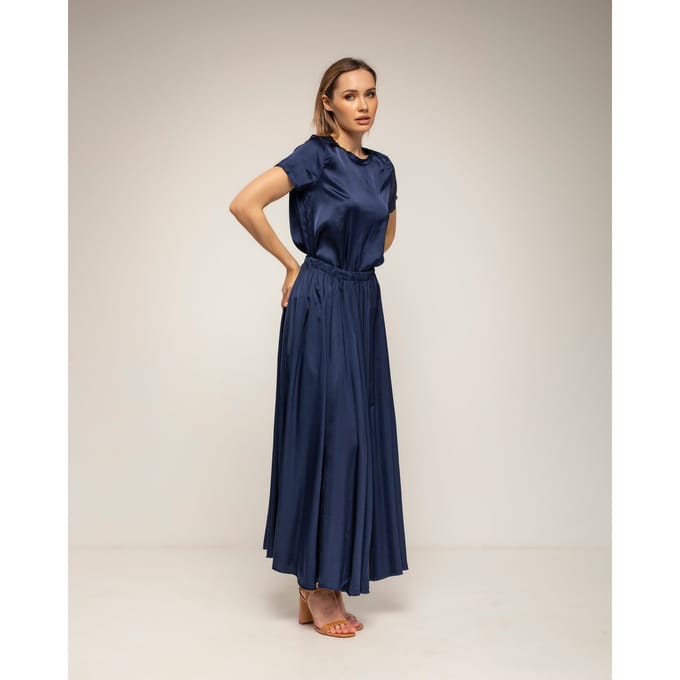 Lange uitlopende rok met elastische taille