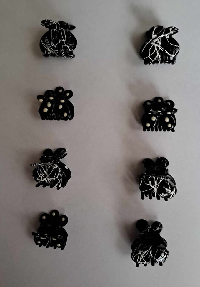 Haarklemmetjes zwart met dessin - 8 stuks