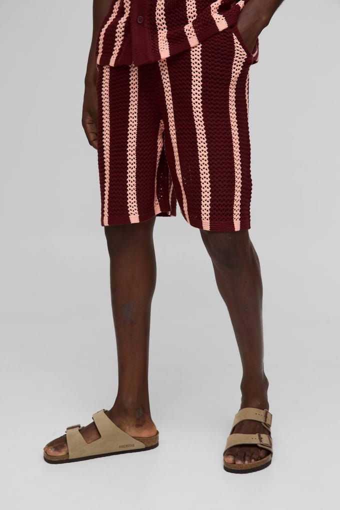Relaxte pasvorm lange snit open steek gestreepte gebreide shorts | Burgundy | Size Medium