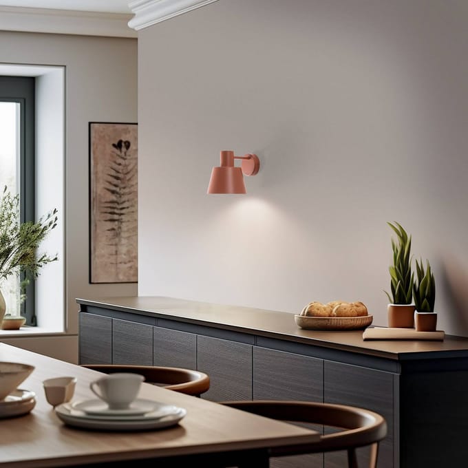 SIGMA Wandlamp Dunka, baksteenrood, 1-lamp, staal, hoogte 17 cm