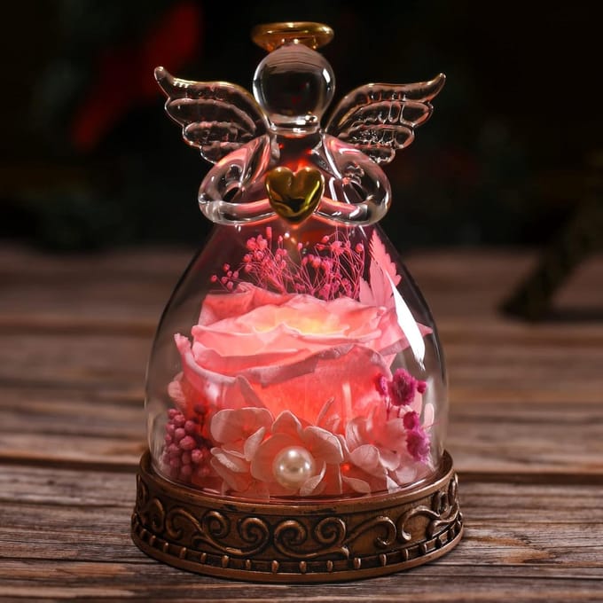 Engel met Roos - Bewaarde Bloem - Decoratie en Cadeau - Met LED Verlichting