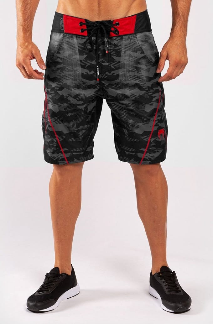 Venum Trooper Training Boardshort Zwart Rood - XS - Jeans Maat 28