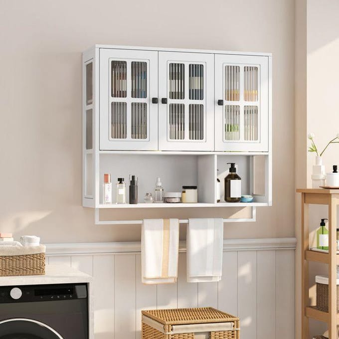 Wandkast voor de badkamer met open en verborgen opbergvakken, witte afwerking wit