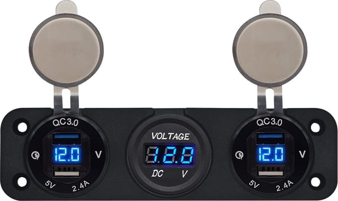 ProRide 12V USB Autolader 4 Poorten - 5V/2.4A - P19108 - Drievoudig inbouw met Voltmeter