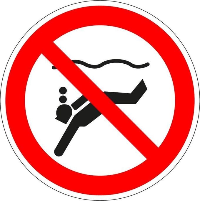 Verboden diepzee te duiken sticker - ISO 7010 - P051 100 mm