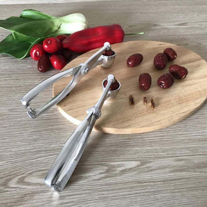 Kersenontpitter Zinklegering Kersenpitten Verwijderaar Hakgereedschap om Kersenpit te Verwijderen zilver