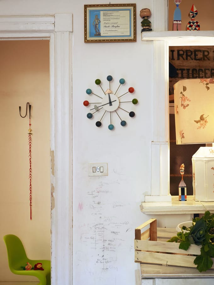 Vitra - Ball Clock - rood