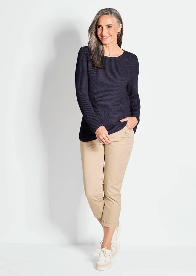 Flatteuze pullover van puur katoen - marine - Gr. 38 van Goldner Fashion