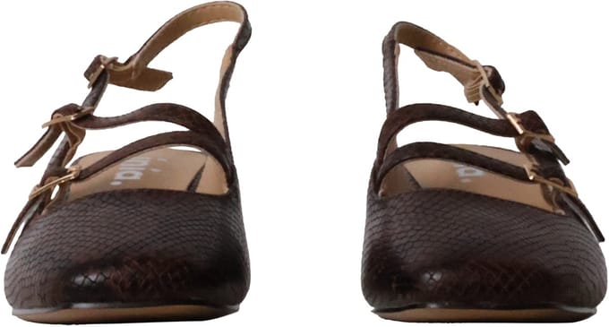 Inia-pumps met hak