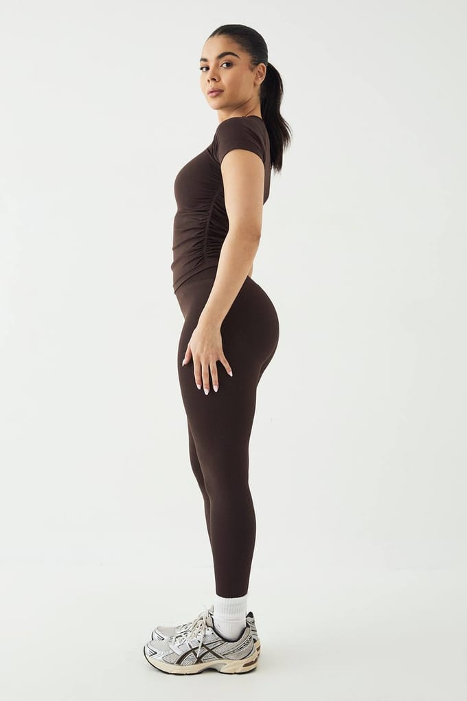 Dames DSGN Studio Ultra Contour Naadloze Hoge Taille Legging | Coffee Bean | Maat: Medium