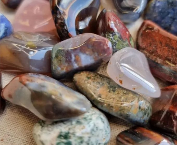 Juten zakje met Edelstenen - 200 gram - Sensorisch Spel - Grennn