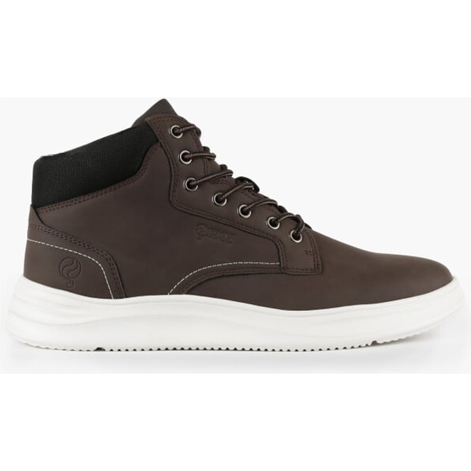 Q1905 Boot ommen donker