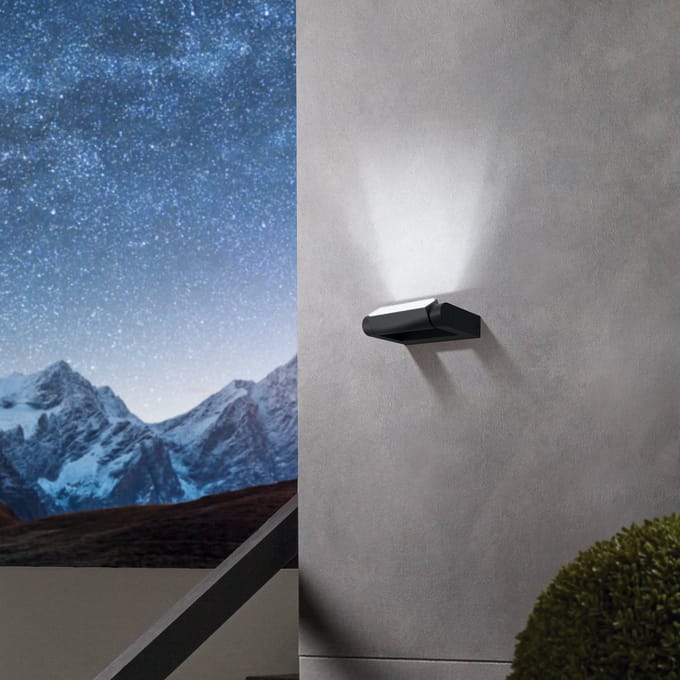 EGLO LED buiten wandlamp Brianza, zwart, breedte 20 cm, metaal
