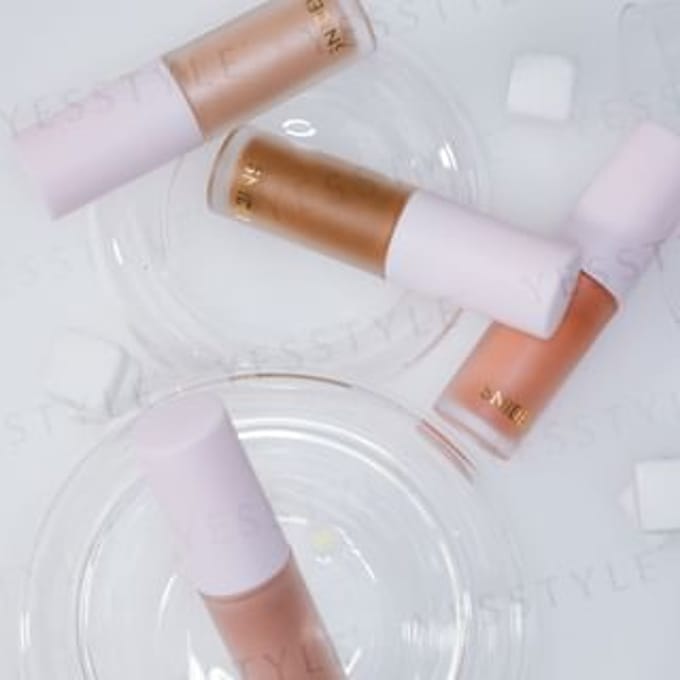 Snidel Beauty - Comfort Glow Eyes 04 Muted Beige