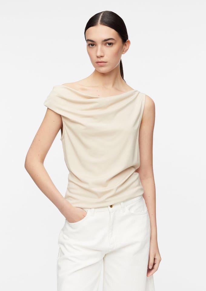 Vloeiende Top met Asymmetrische Drapage bij de Hals Dames COMMA