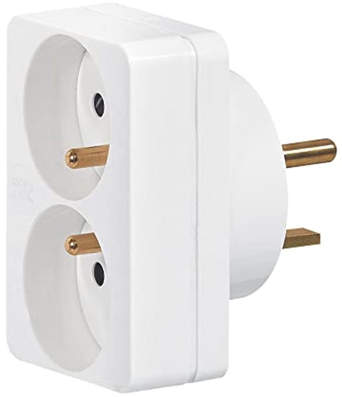 Adapter voor het aansluiten van twee 2P+T stekkers op 20A stopcontact