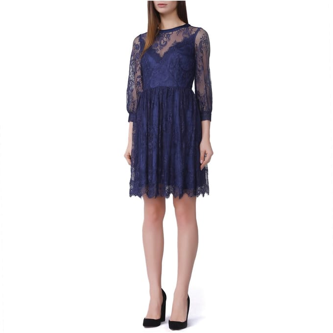 Lace Skater -jurk en hart halslijn