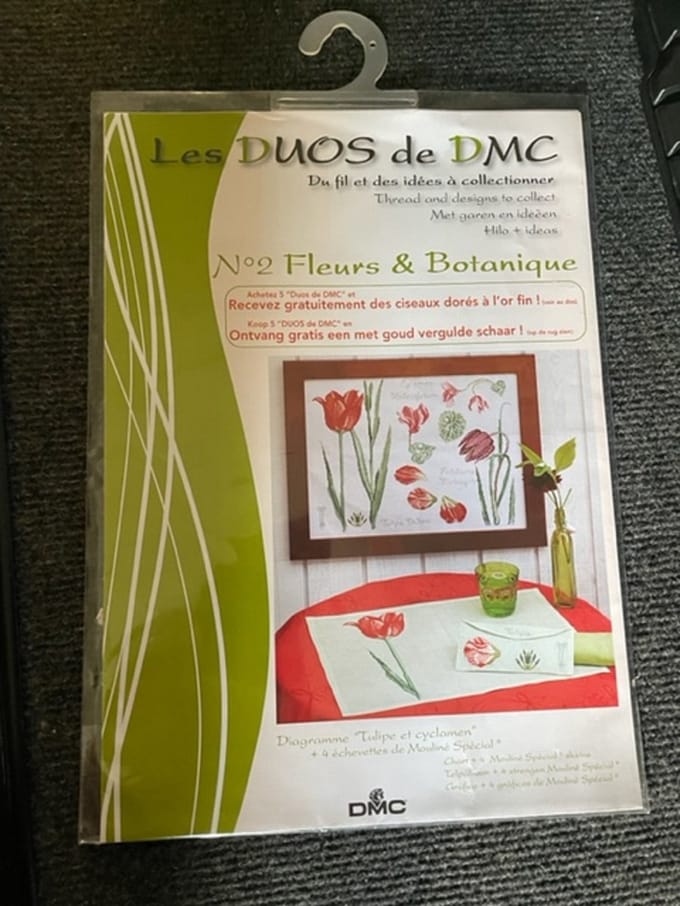 Telpatroon van DMC Nr 14561B  met 4 gratis strengen Dmc