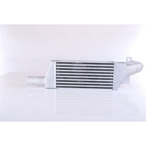 Intercooler NISSENS 96898