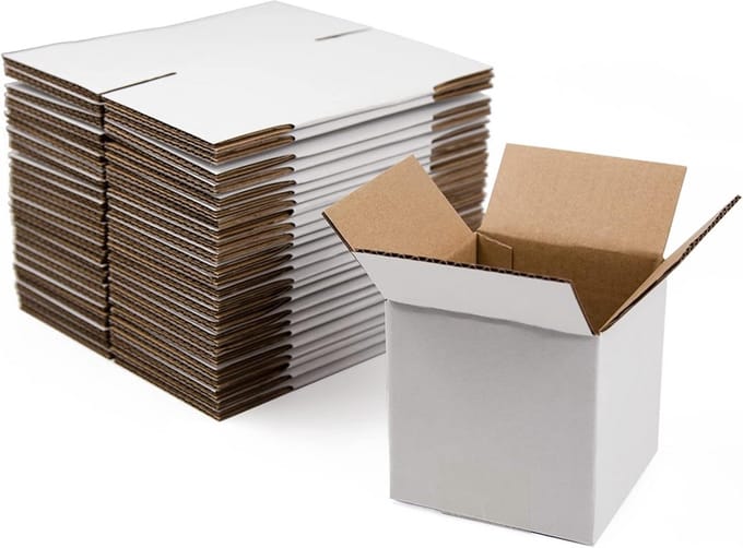 25 Witte Verzenddozen 10x10x10 cm Golfkarton Kleine Dozen