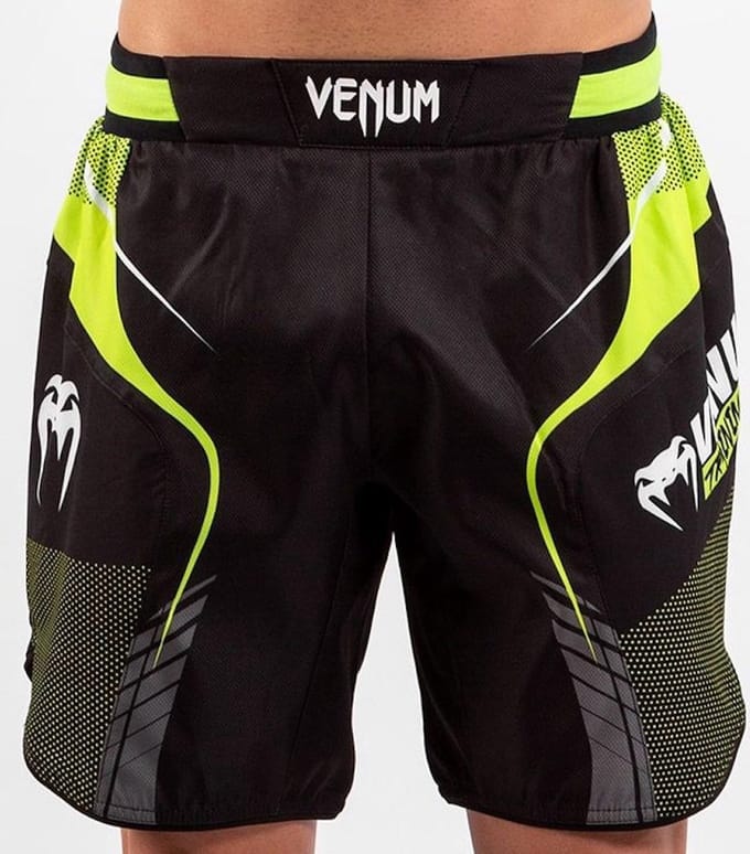 Venum Training Camp 3.0 Fight Shorts Zwart Geel