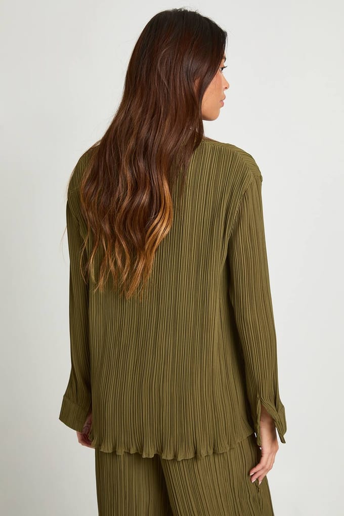 boohoo Dames Plisse Oversized Shirt | Olive | Maat: 6