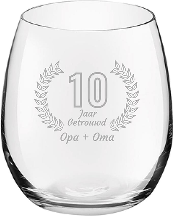 Gegraveerde Drinkglas 39cl Opa + Oma 10 jaar getrouwd