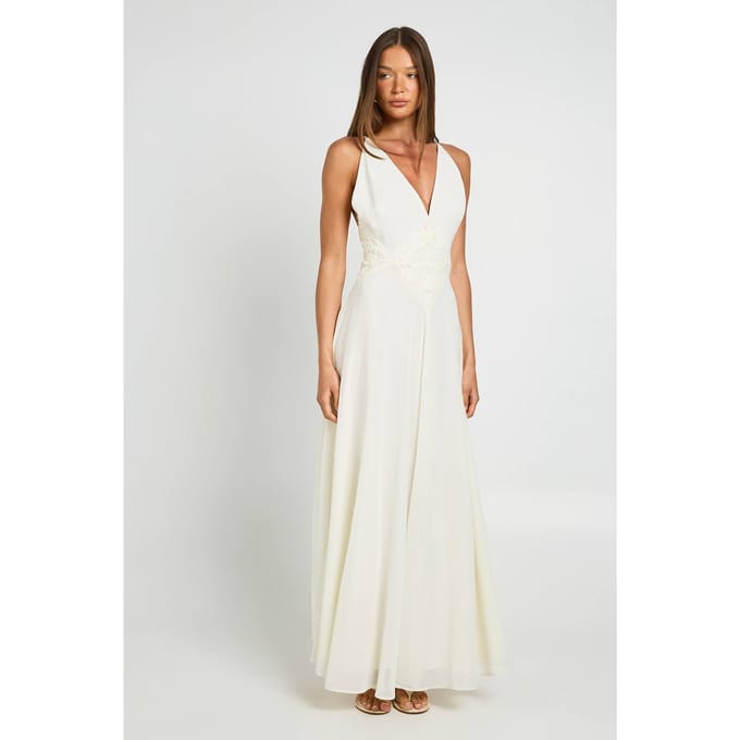 boohoo Dames Chiffon Maxi Jurk Met Zwevend Effect En Applique Detail | Wit | Maat: 38