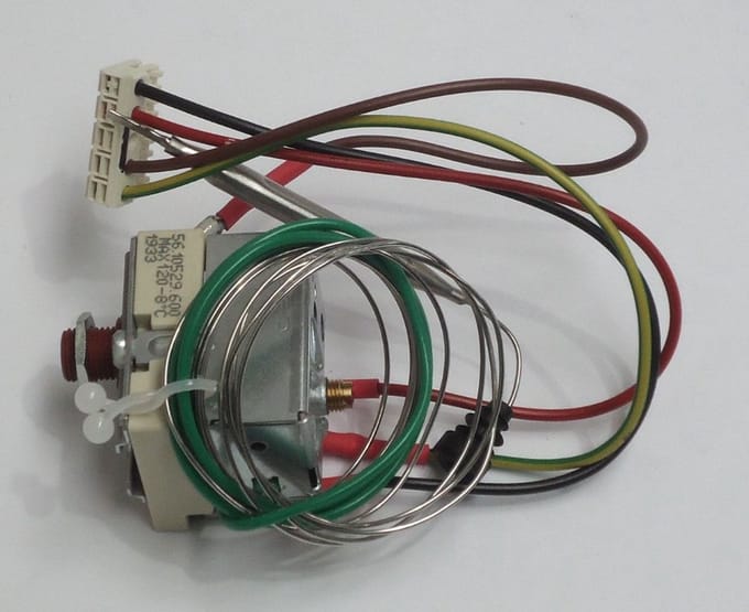 DAIKIN Temperatuurschakelaar Water 110 voor ROTEX A1 BO-BG tot BJ 2018, 5004937