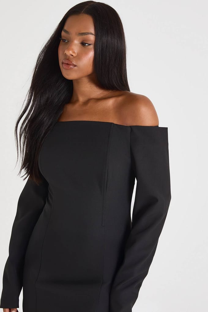 boohoo Dames Boxy bandeau met lange mouwen, getailleerde mini-jurk | Zwart | Maat: 36