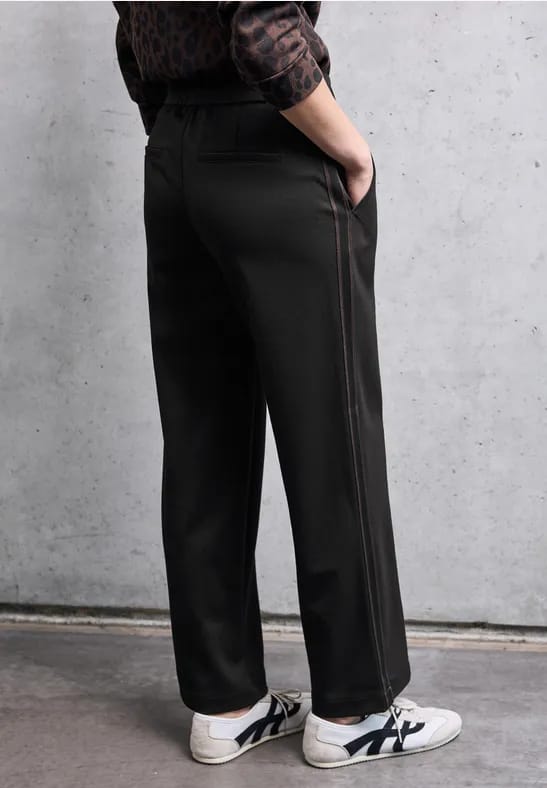 Broek met galonstrepen
