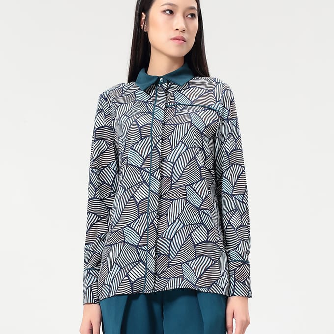 Satijnen garnering shirt en geometrische retro print