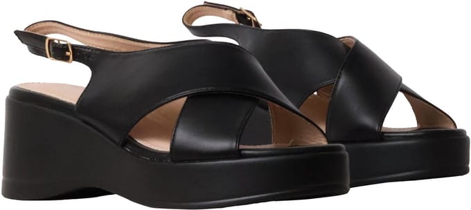 Sandalen met sleehak en bandje van R and BE