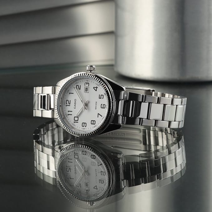 Casio Timeless LTP-1302PD-7BVEG Horloge
