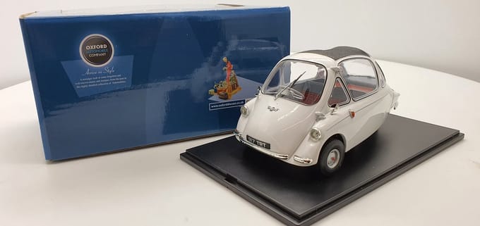 Heinkel Trojan - 1:18 - Oxford