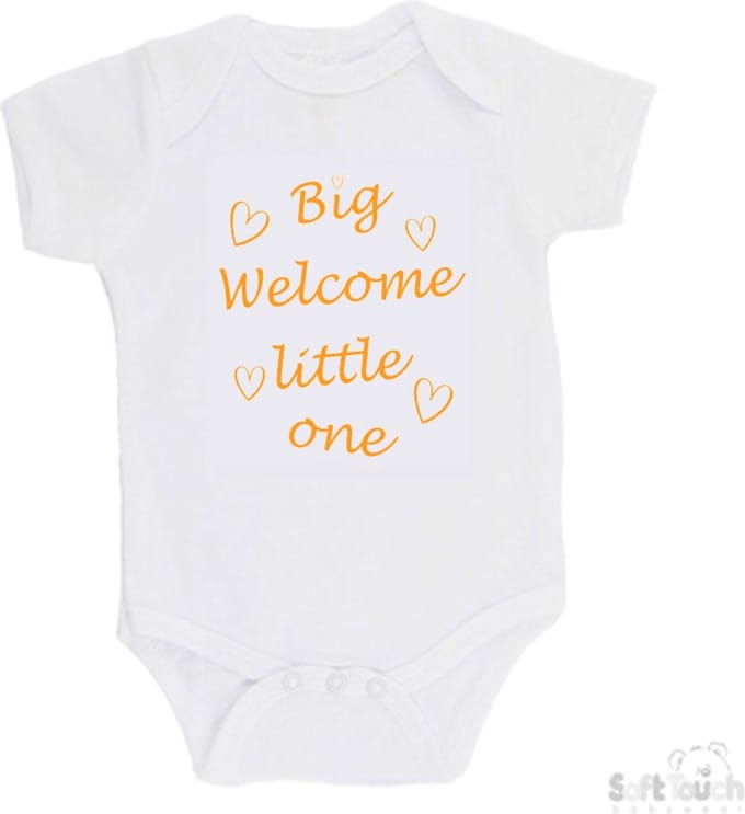Soft Touch Romper "Big welcome little one" Unisex Katoen Wit/mosterd Maat 62/68