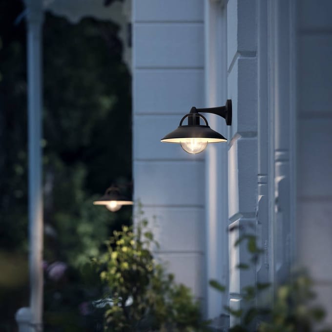 Philips LED Comorant 1738130PN Buitenlamp (wand) LED E27 42 W Zwart