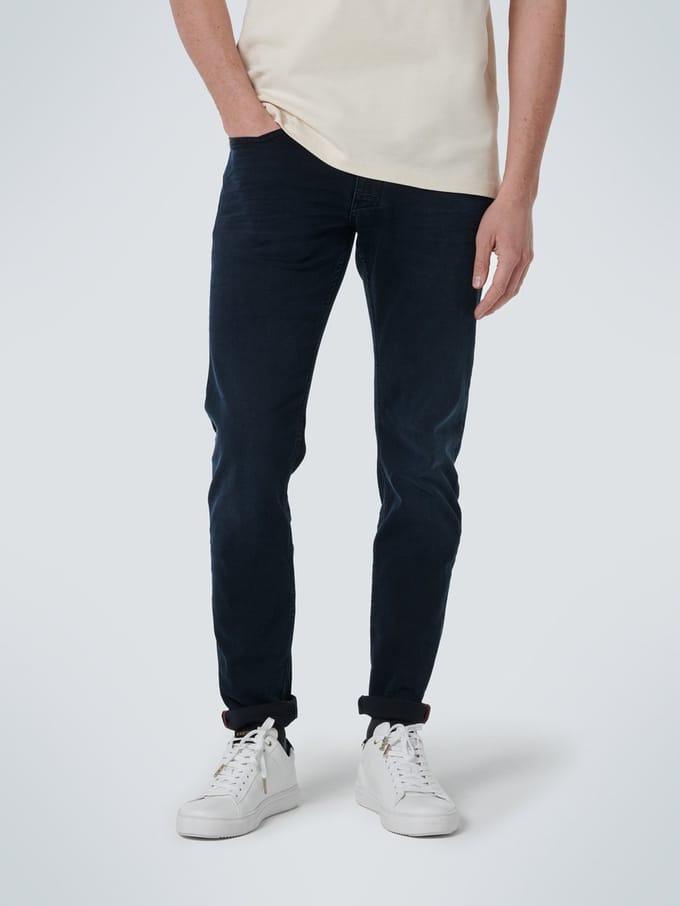 Tapered fit jeans