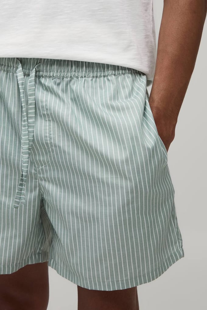 Relaxed Short Length Stripe Short | Green | Size Large