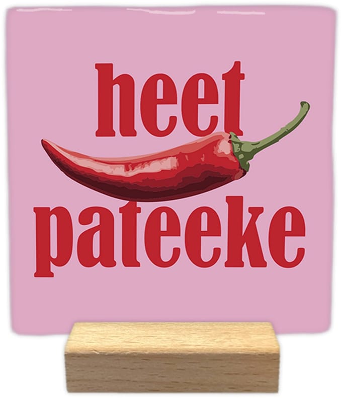 Heet pateeke - Keramische decoratie tegel - incl. houten presenteerblok