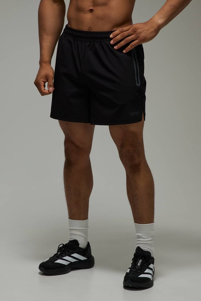 Heren Actieve Stretch Geweven Short Met Contrasterende Bies 5 Inch | Black | Size Medium