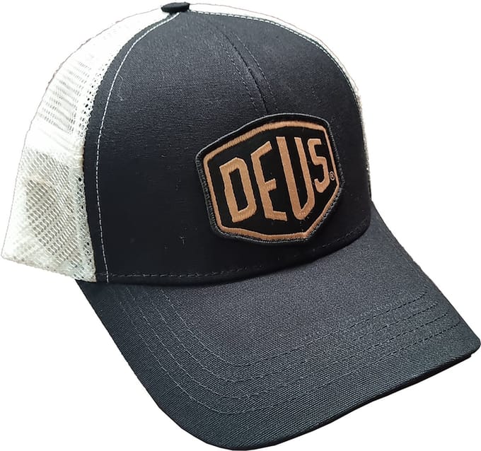 DEUS Woven Shield Trucker cap - Black White